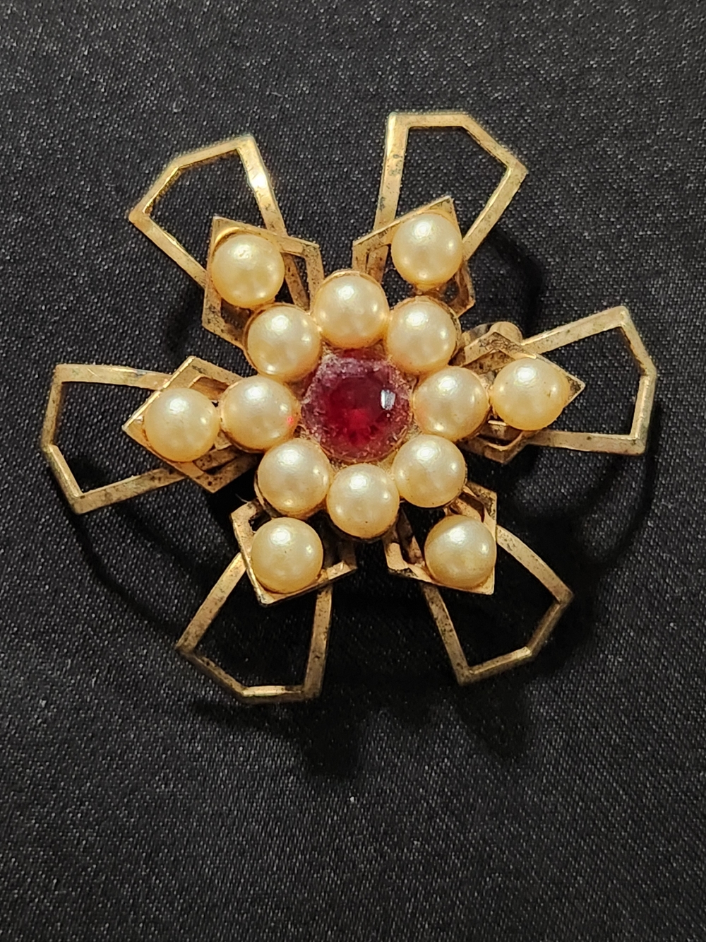 Vintage Faux Pearl Red Rhinestone Starburst Brooch Gold Tone Geometric Pin
